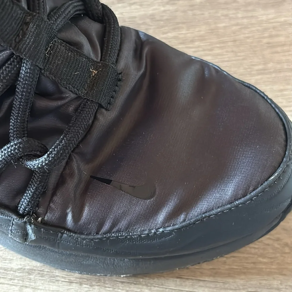Nike Black Women's Insulated Ankle Rain Boots